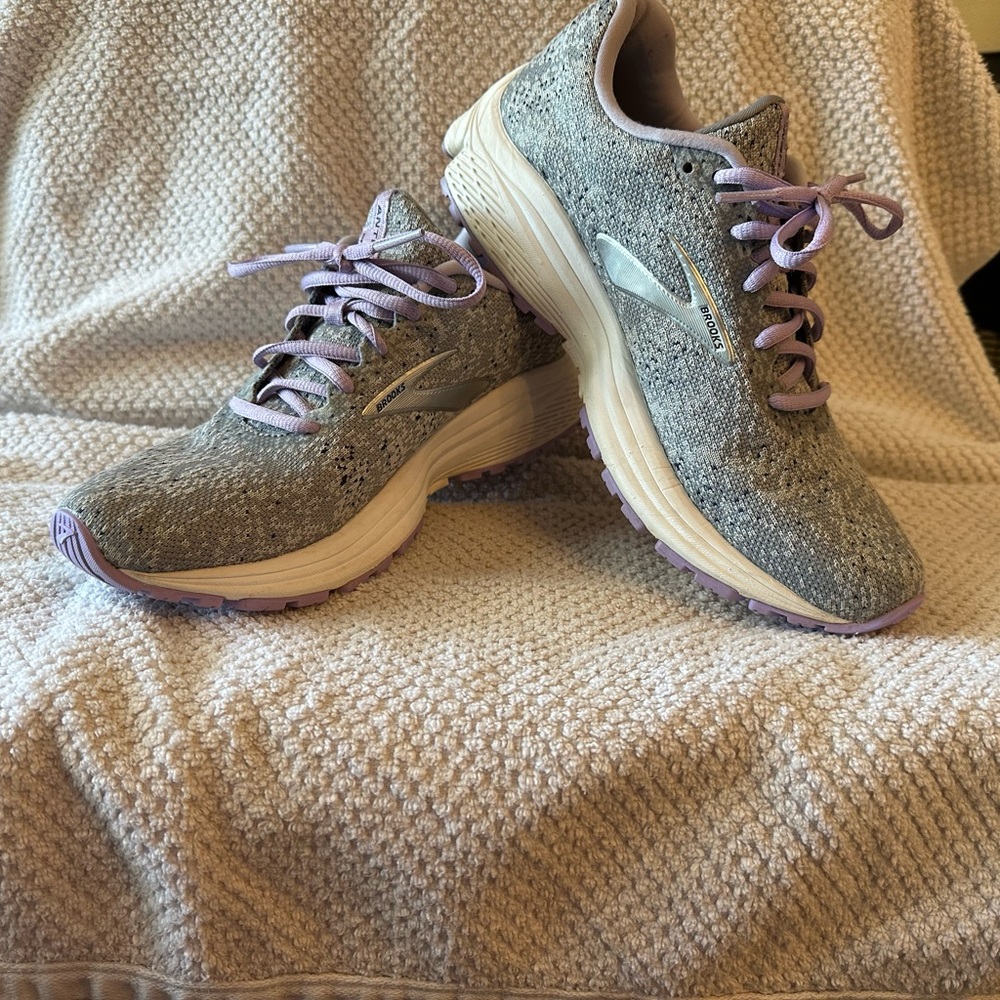 Grey and light purple lightly used Brooks Women’s 8.5